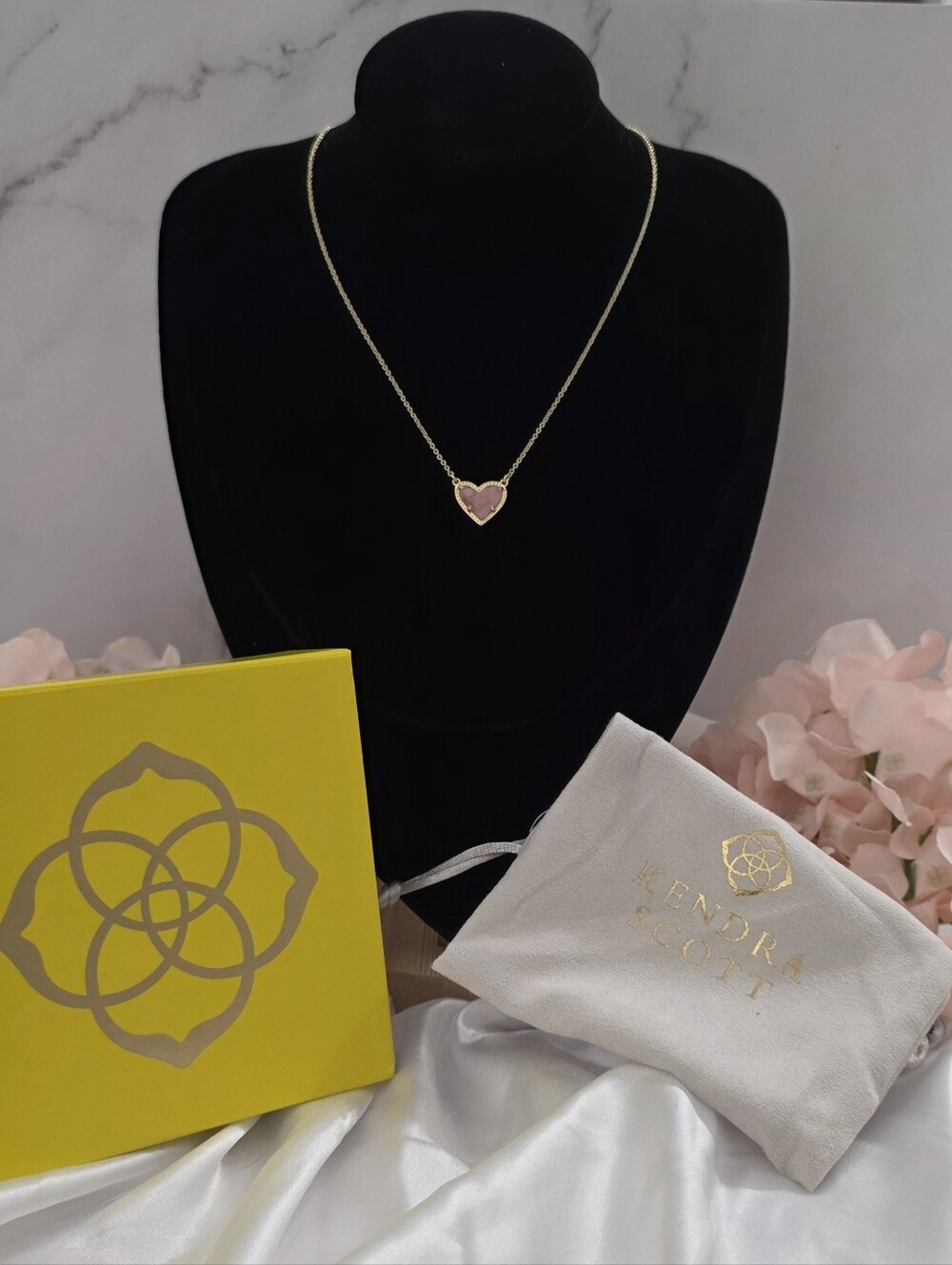 Kendra Scott - Gold Necklace with Pink Rose Quartz Heart Pendant